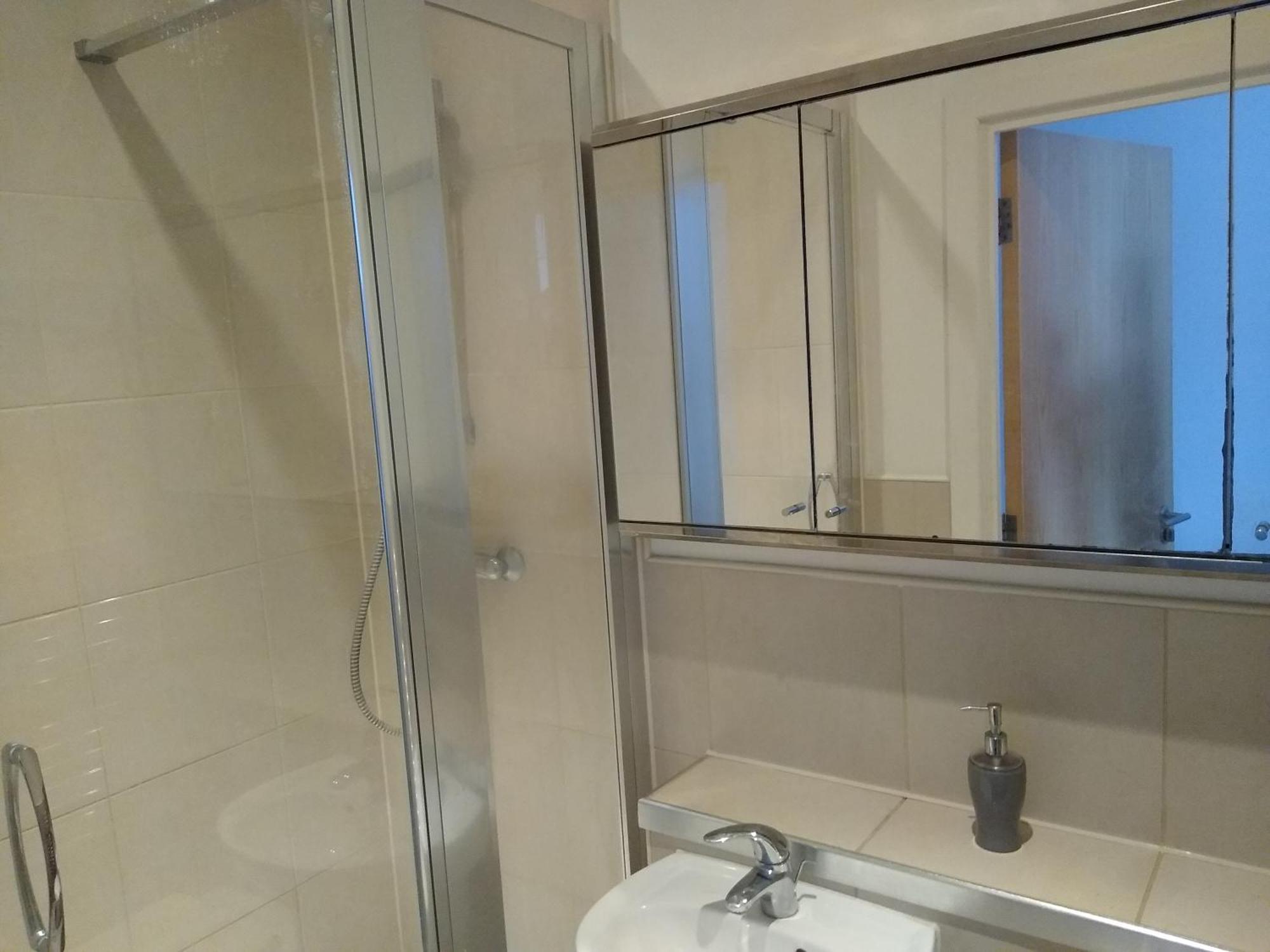 Room In Luxurious Penthouse Apartment London Bagian luar foto